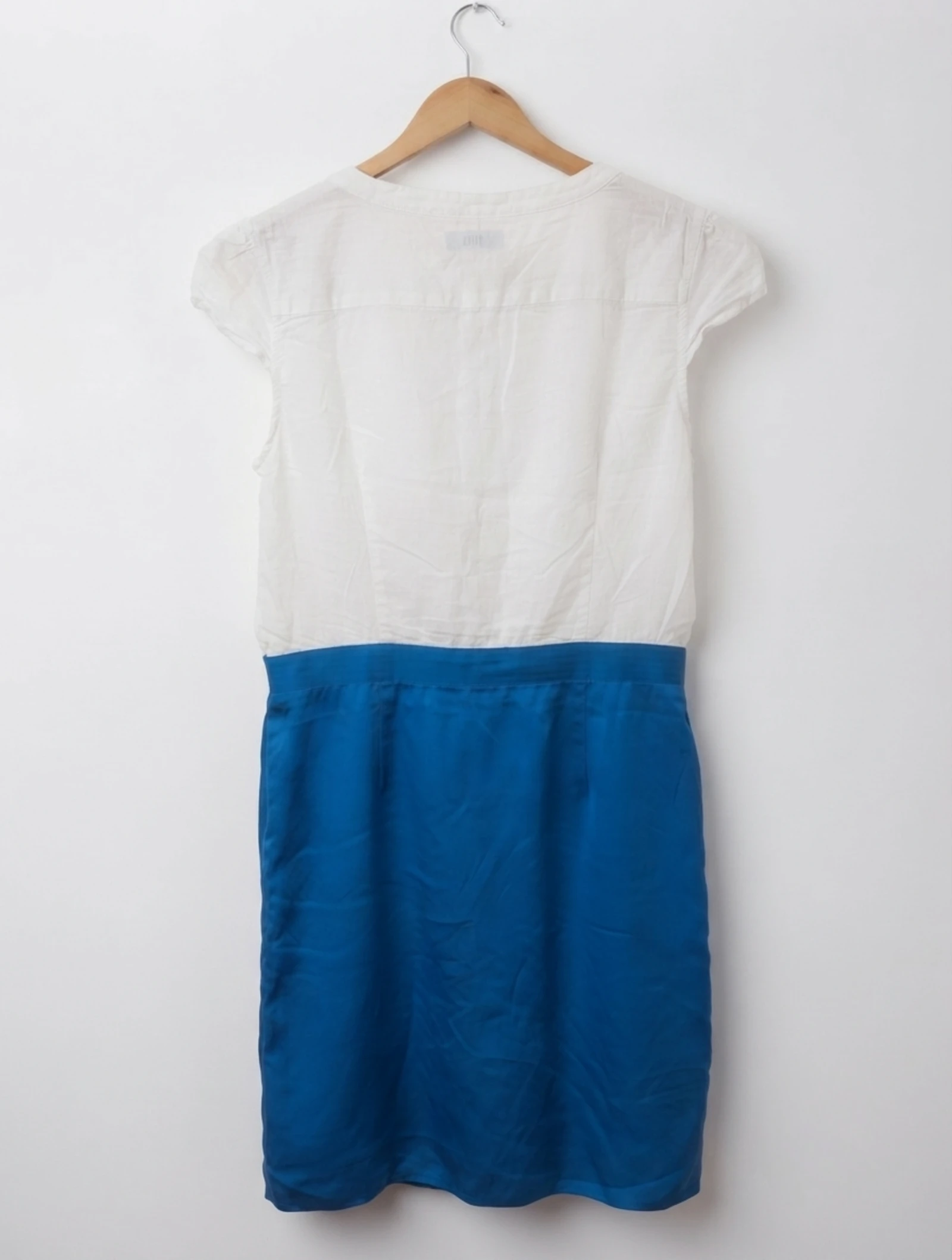 Vestido viral combinado branco e azul - Tamanho M – photo 2
